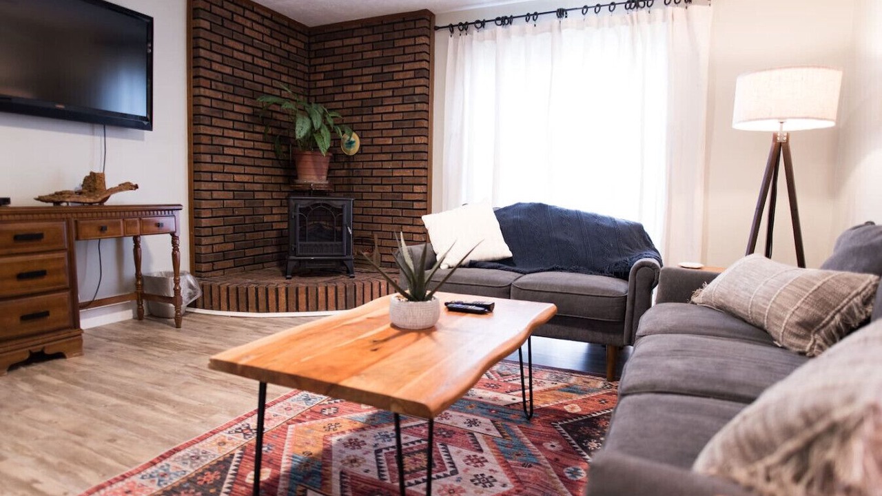 Photo of Livingroom in Powell