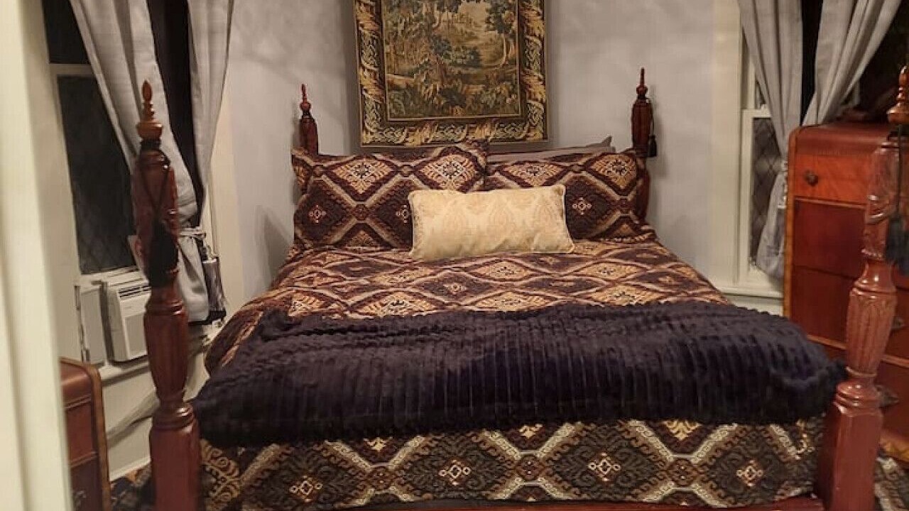 Photo of Bedroom in Cleveland