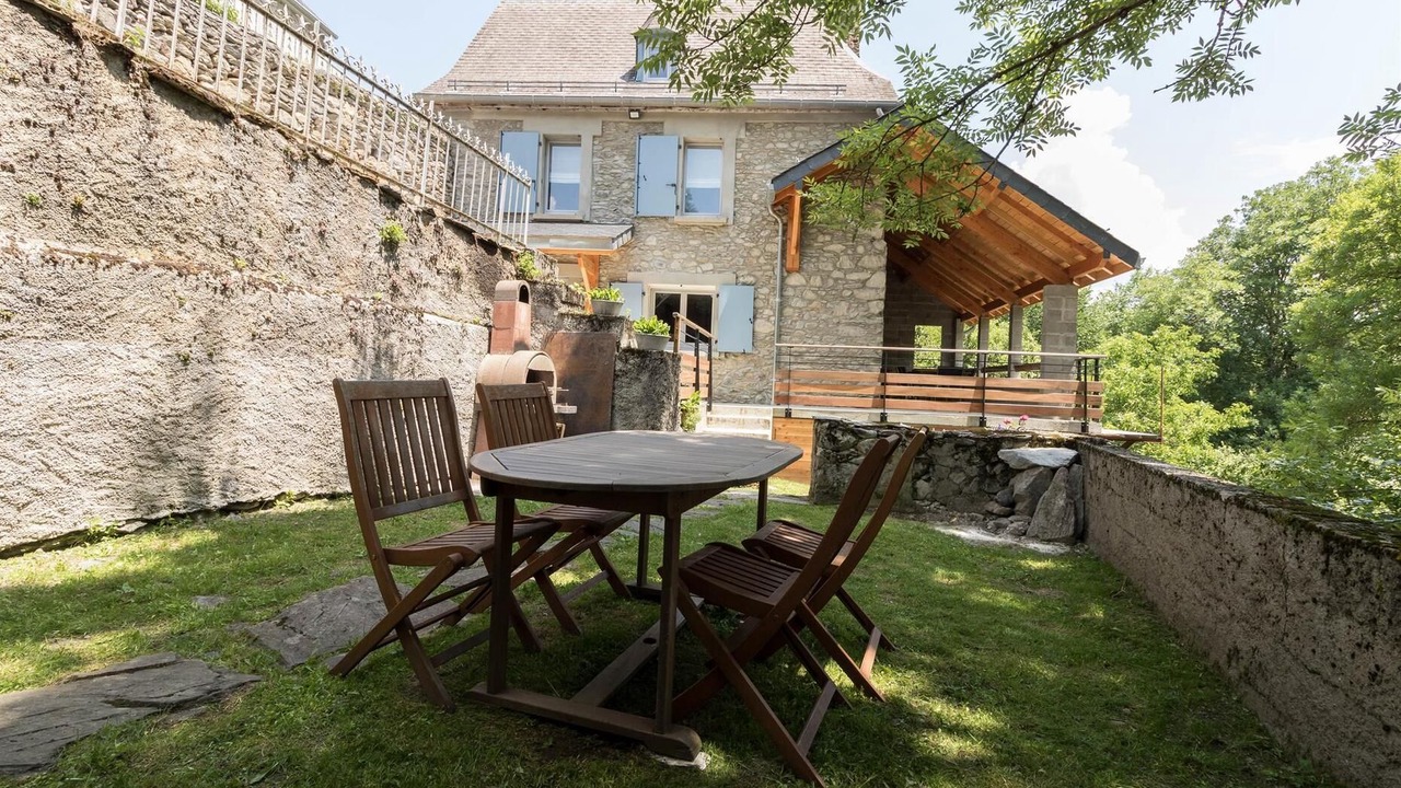 Photo of Outdoor in Saint-Aventin