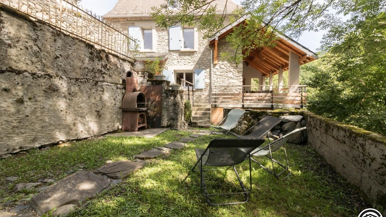 Photo of Outdoor in Saint-Aventin