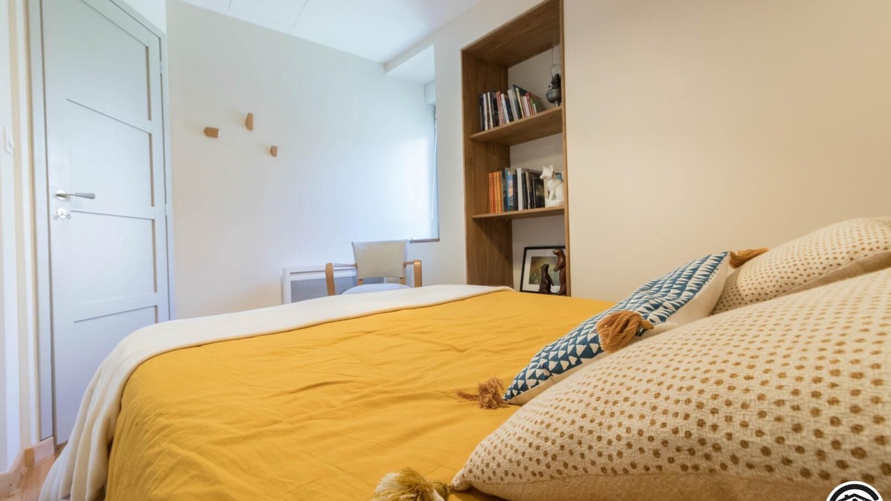 Photo of Bedroom in Saint-Aventin