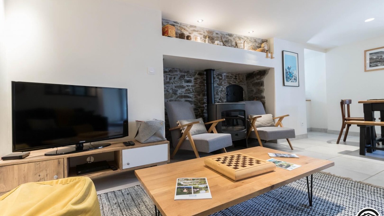 Photo of Livingroom in Saint-Aventin