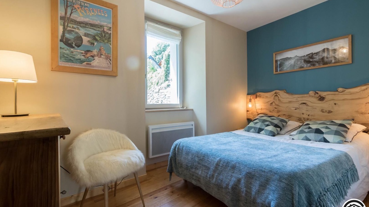 Photo of Bedroom in Saint-Aventin