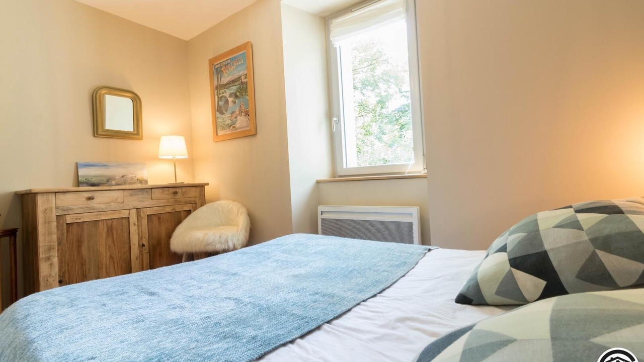 Photo of Bedroom in Saint-Aventin