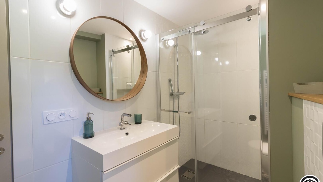 Photo of Bathroom in Saint-Aventin
