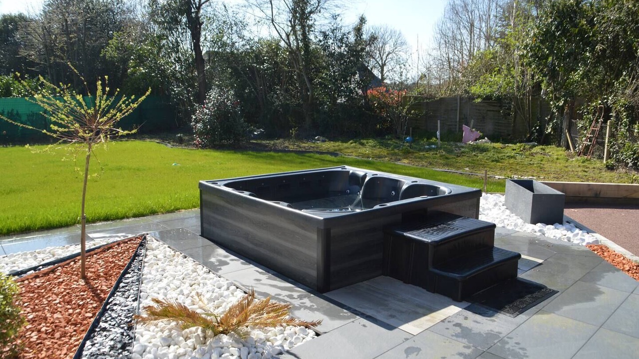 Photo of Outdoor in Equemauville