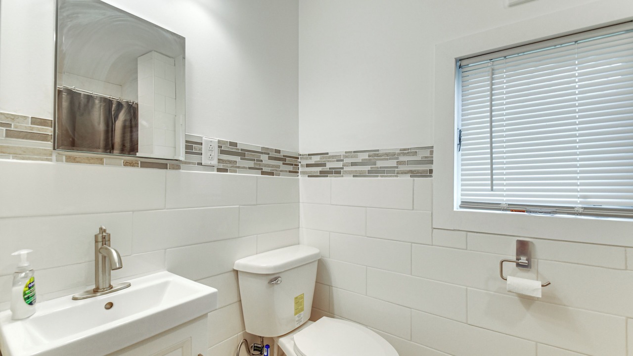Photo of Bathroom in Galesburg
