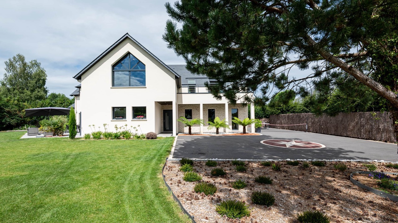 Photo of Others in Equemauville