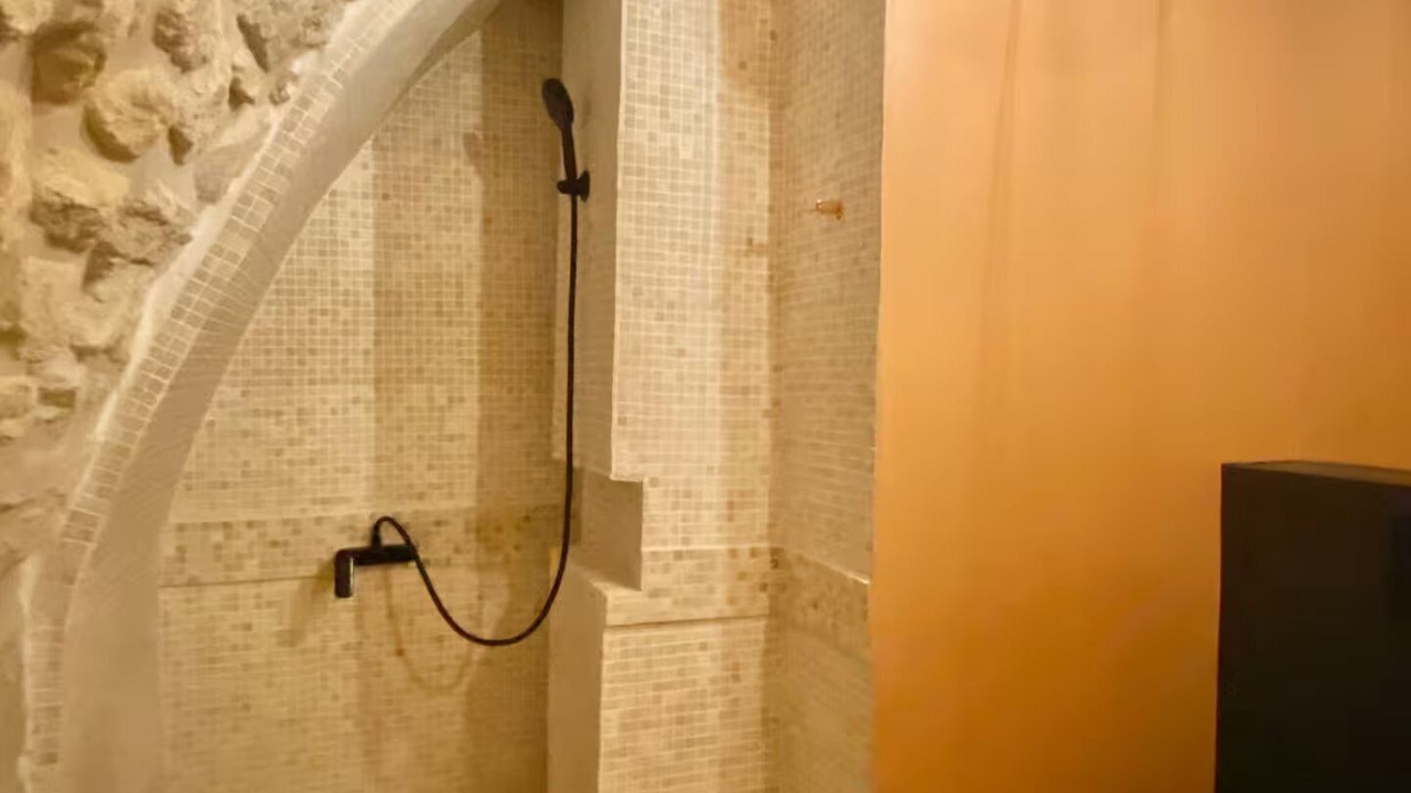 Photo of Bathroom in 4th Arrondissement