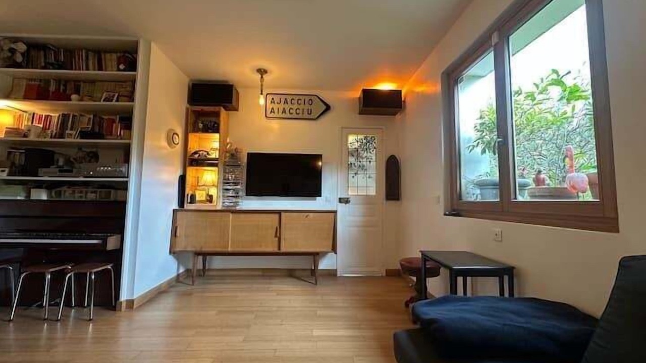 Photo of Livingroom in Quartier de la Chapelle