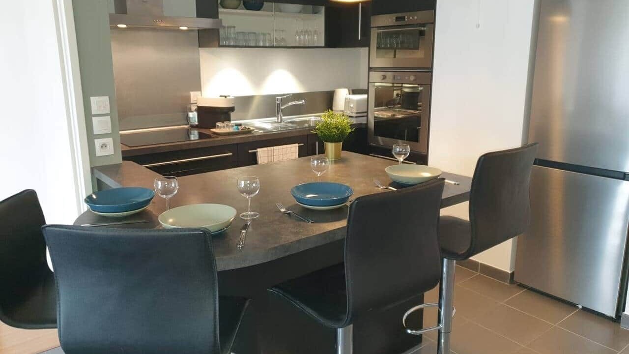 Photo of Kitchen in Center