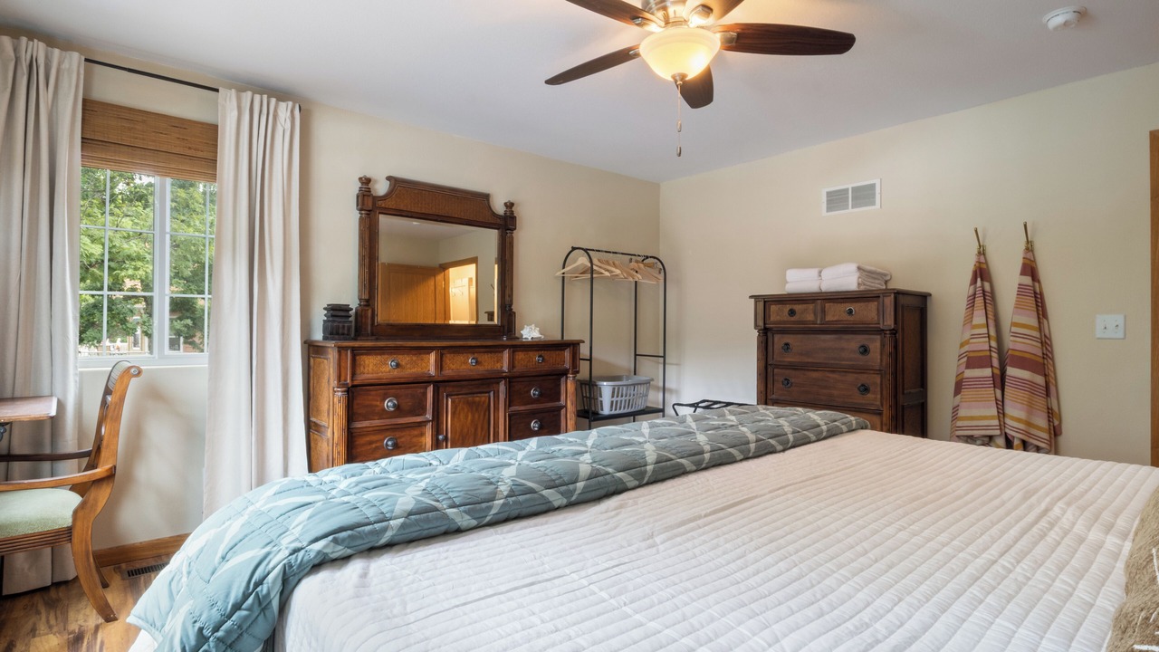 Photo of Bedroom in Lake of the Ozarks