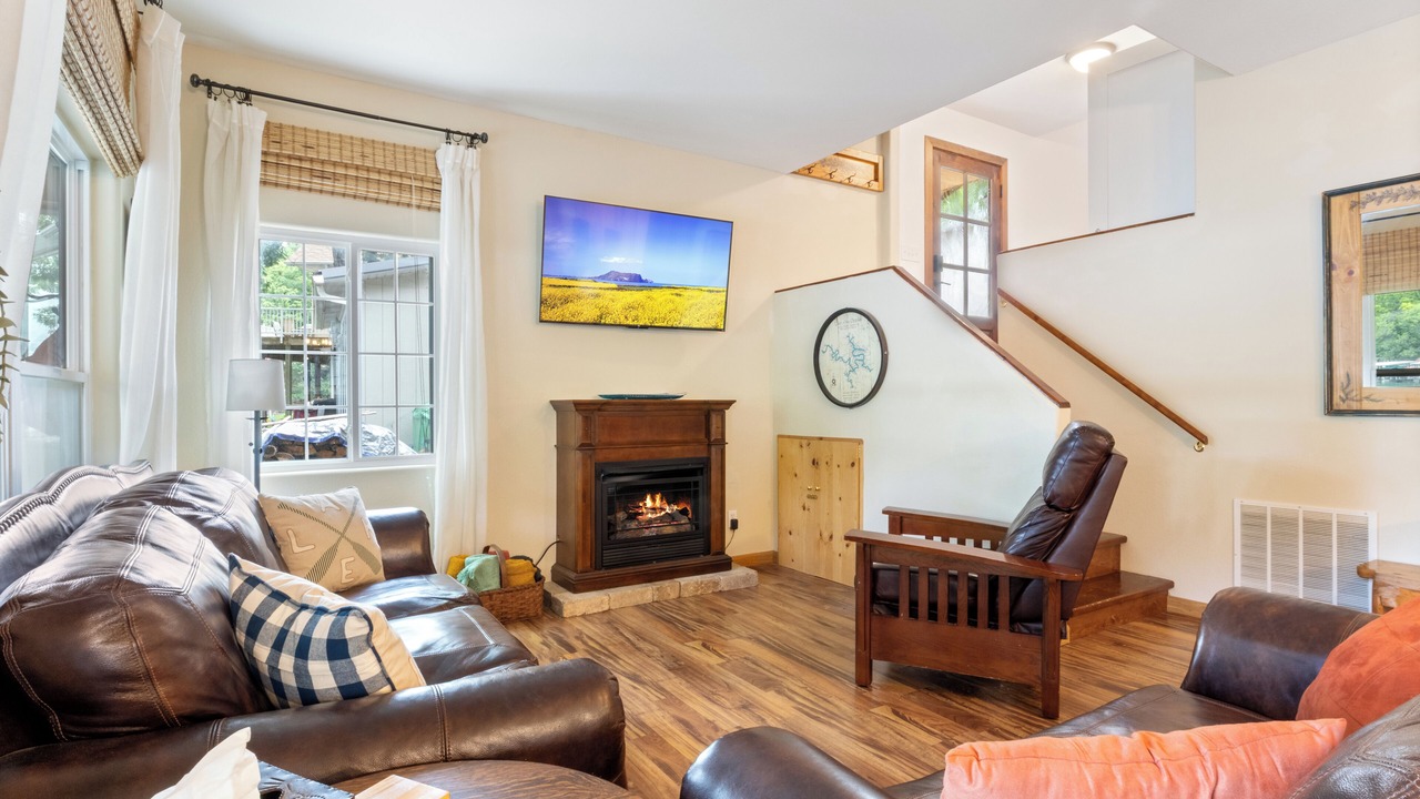 Photo of Livingroom in Lake of the Ozarks
