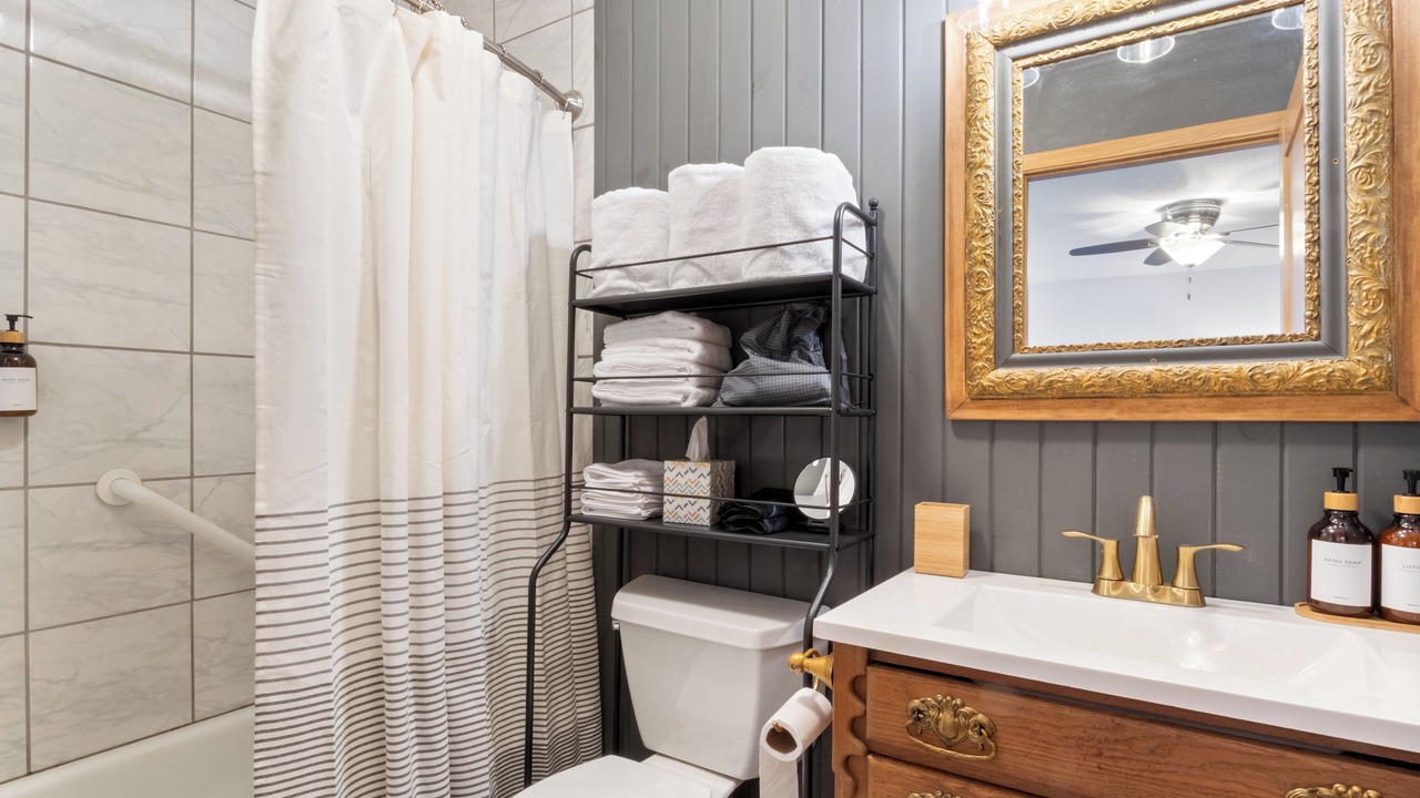 Photo of Bathroom in Lake of the Ozarks