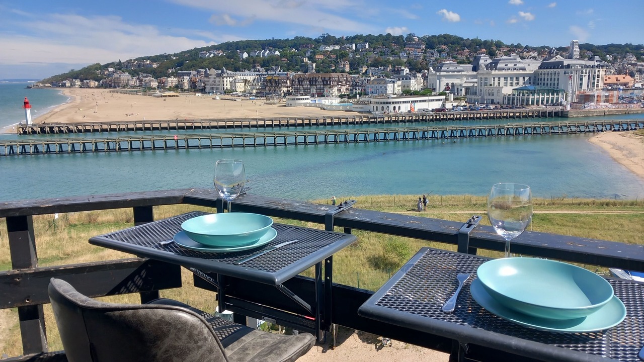 Photo of Patio Balcony in Deauville