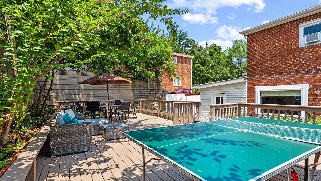 Photo of Outdoor in Addison Heights