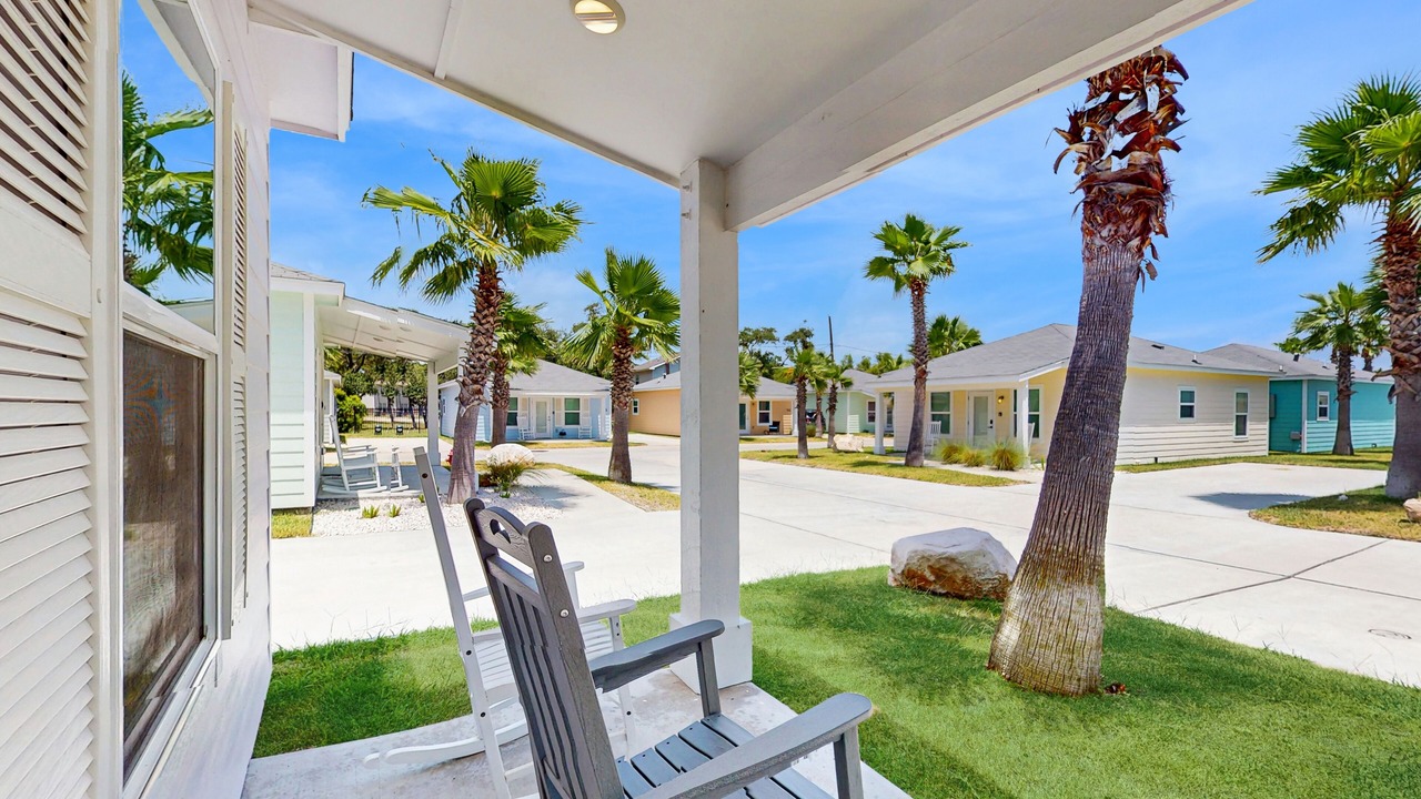 Photo of Patio Balcony in Fulton
