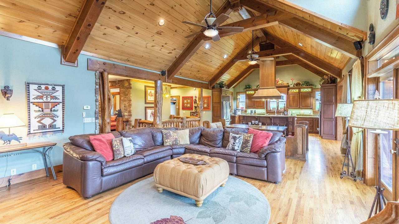 Photo of Bedroom in River Ridge