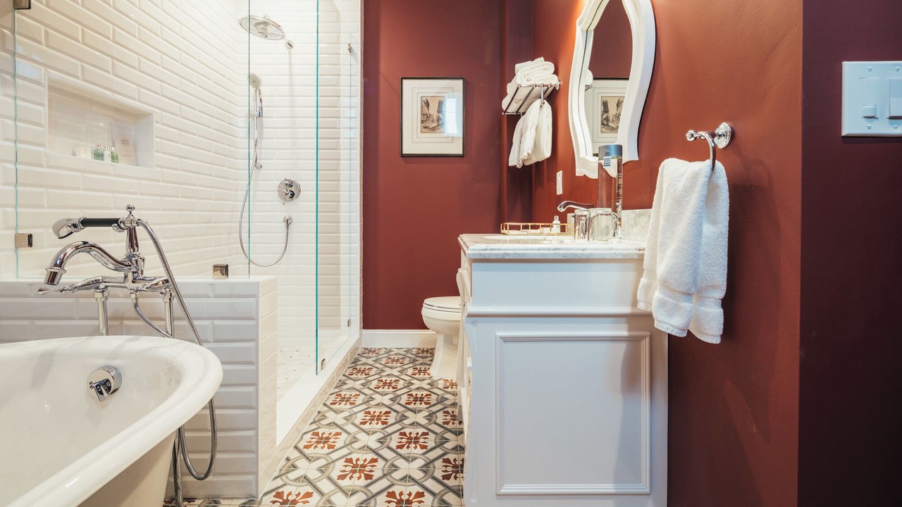 Photo of Bathroom in Lower Pacific Heights