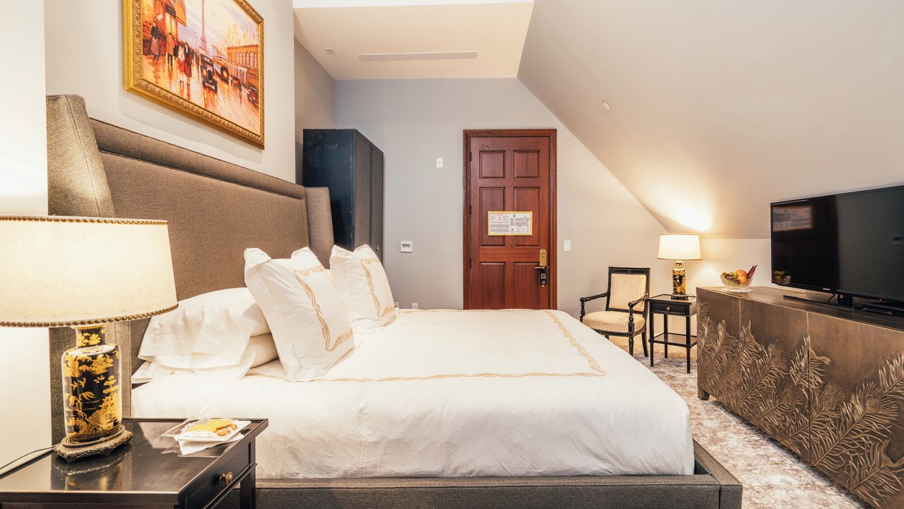 Photo of Bedroom in Lower Pacific Heights