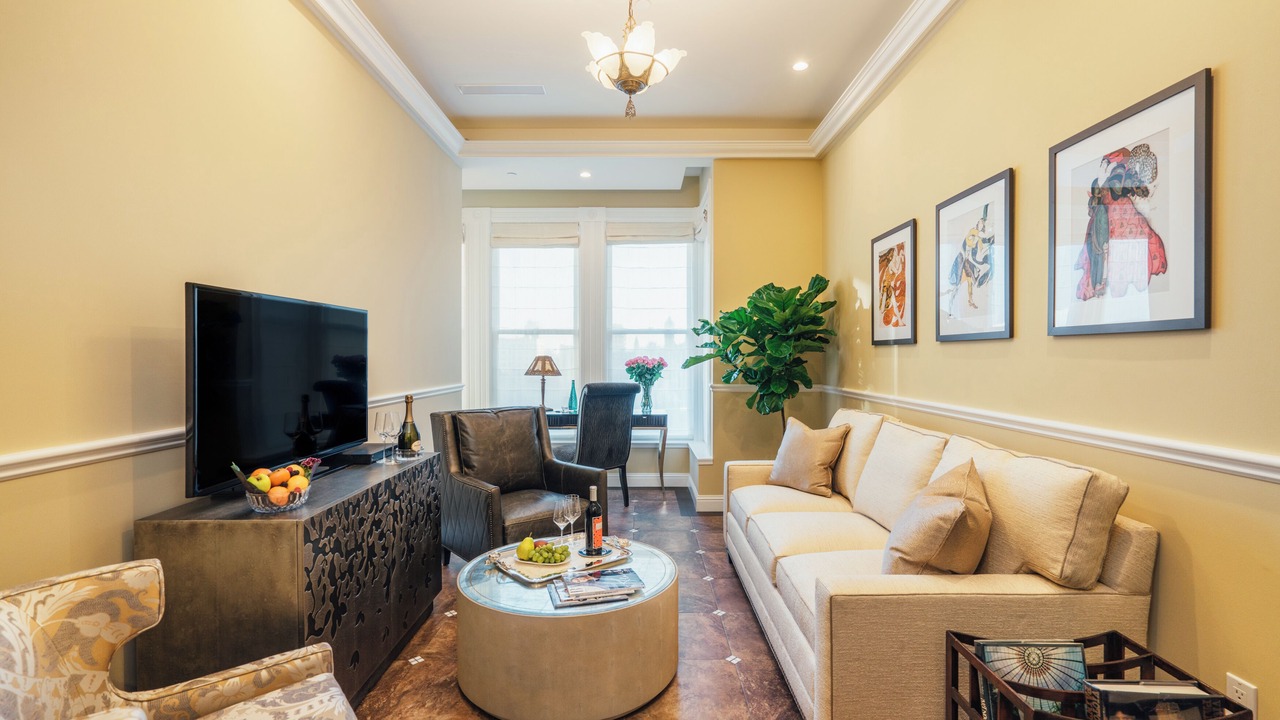 Photo of Livingroom in Lower Pacific Heights