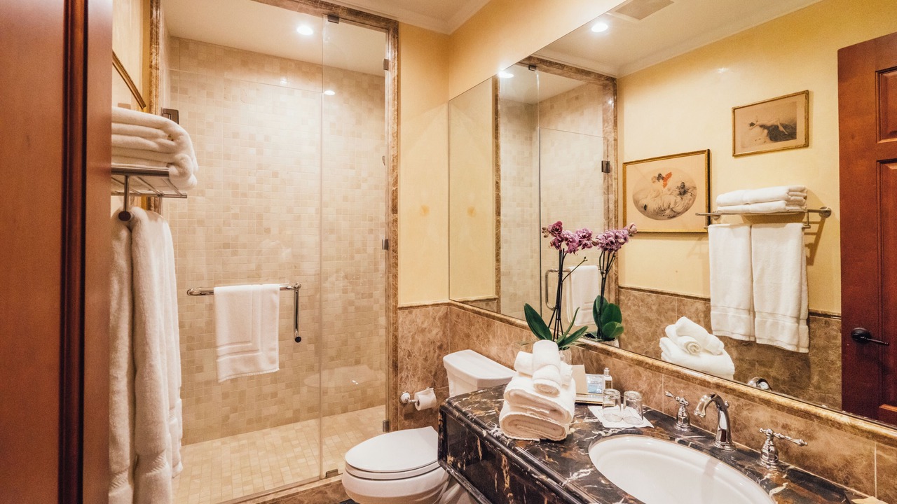 Photo of Bathroom in Lower Pacific Heights