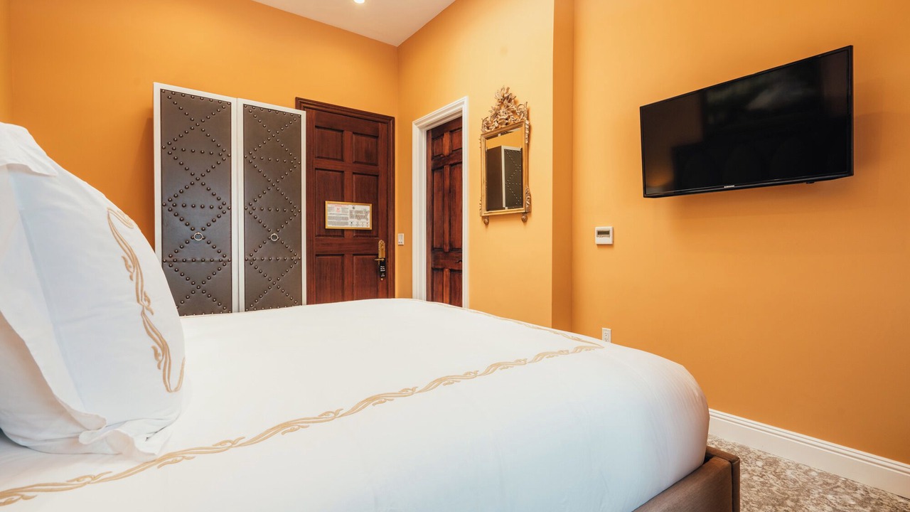 Photo of Bedroom in Lower Pacific Heights