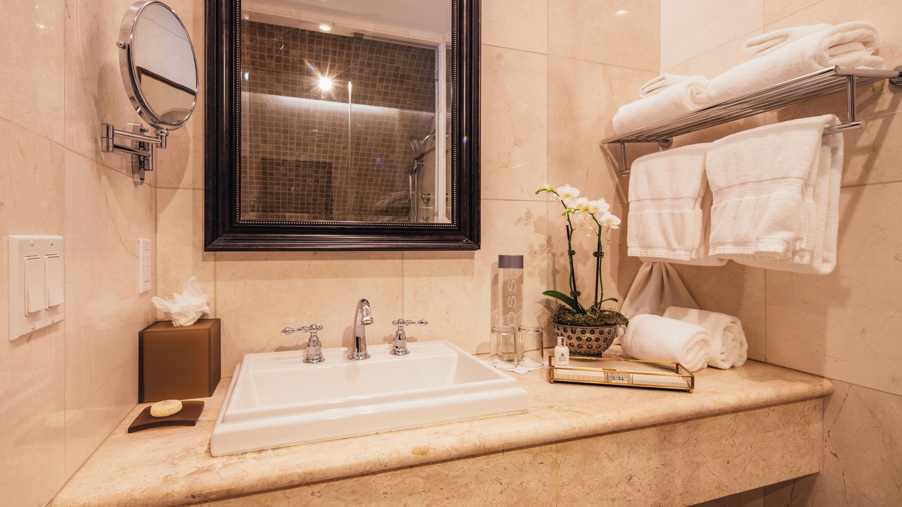 Photo of Bathroom in Lower Pacific Heights