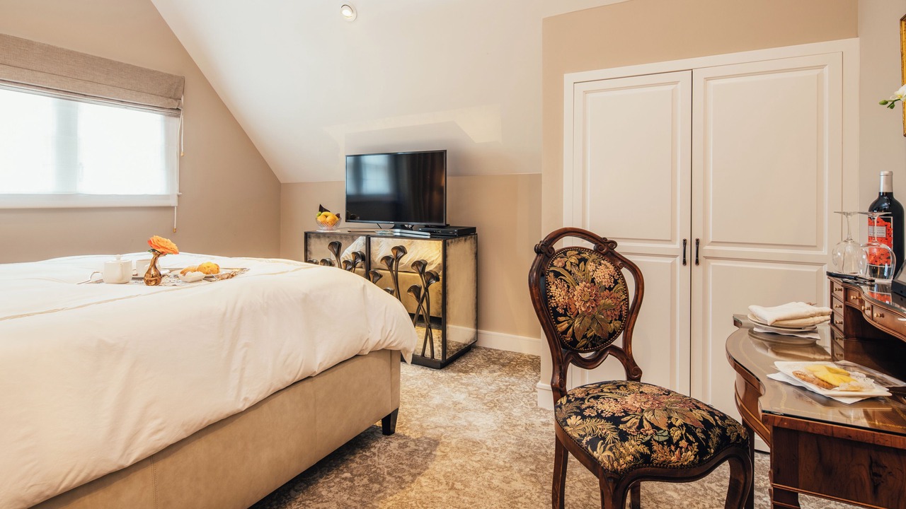 Photo of Bedroom in Lower Pacific Heights
