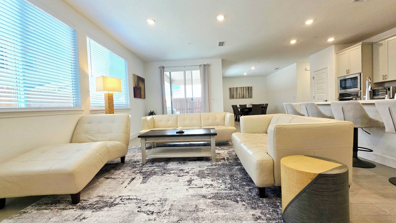 Photo of Livingroom in Roseville