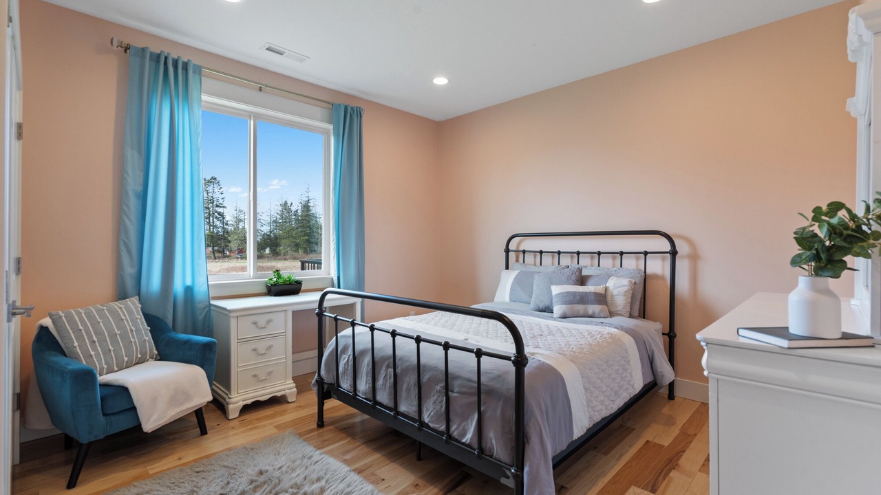 Photo of Bedroom in Carver