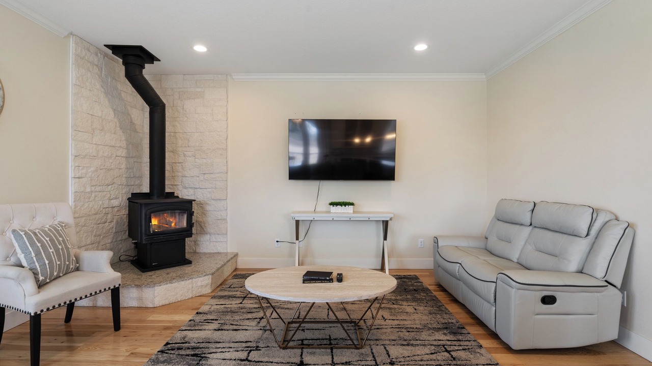 Photo of Livingroom in Carver