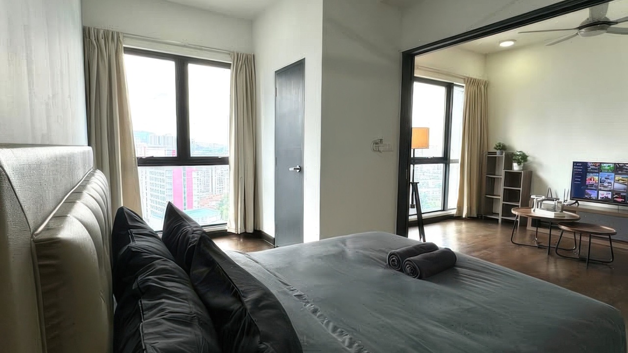 Photo of Bedroom in Maluri