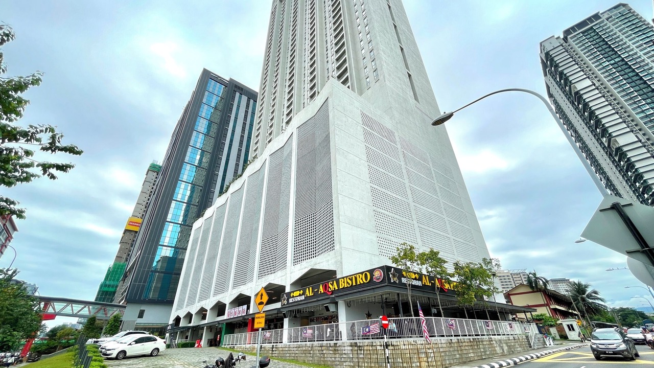 Photo of Outdoor in Maluri