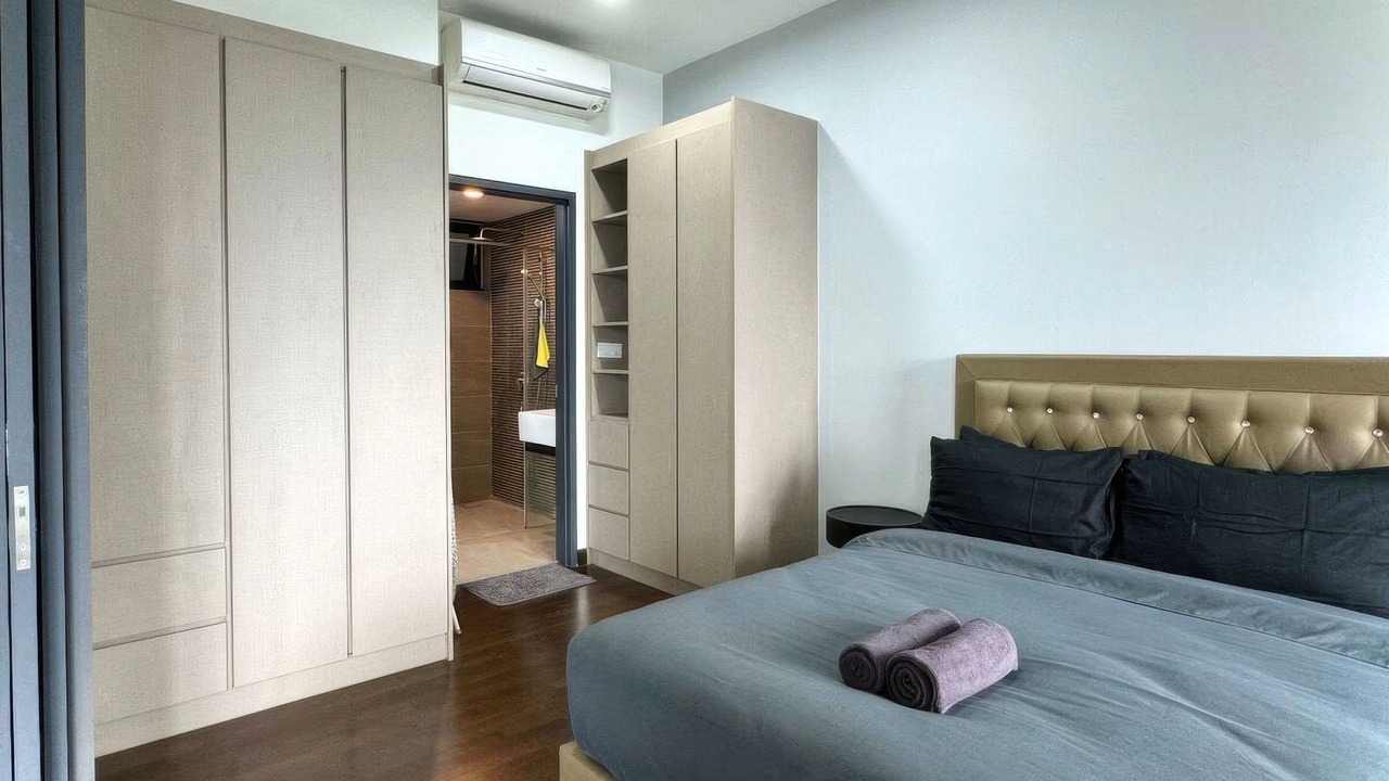 Photo of Bedroom in Maluri