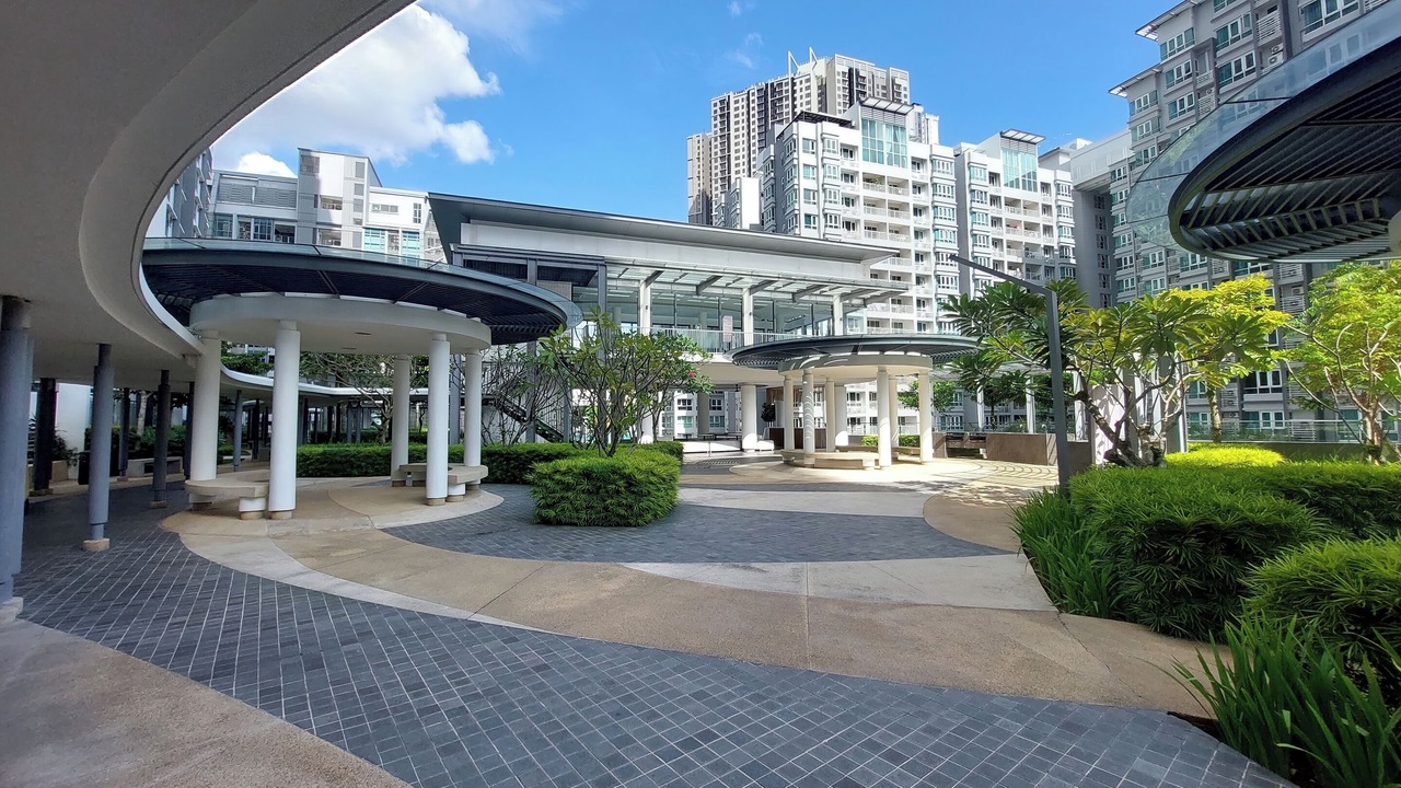 Photo of Outdoor in Maluri