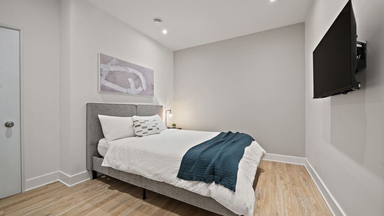 Photo of Bedroom in Old Montreal