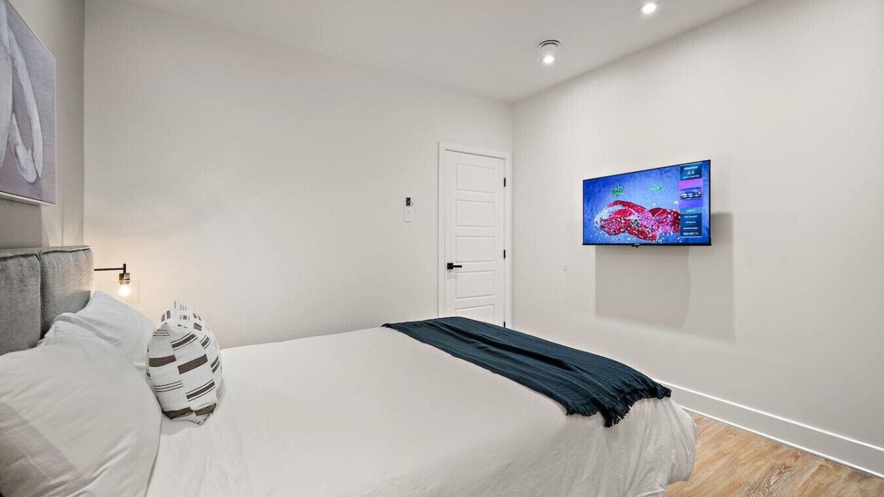 Photo of Bedroom in Old Montreal