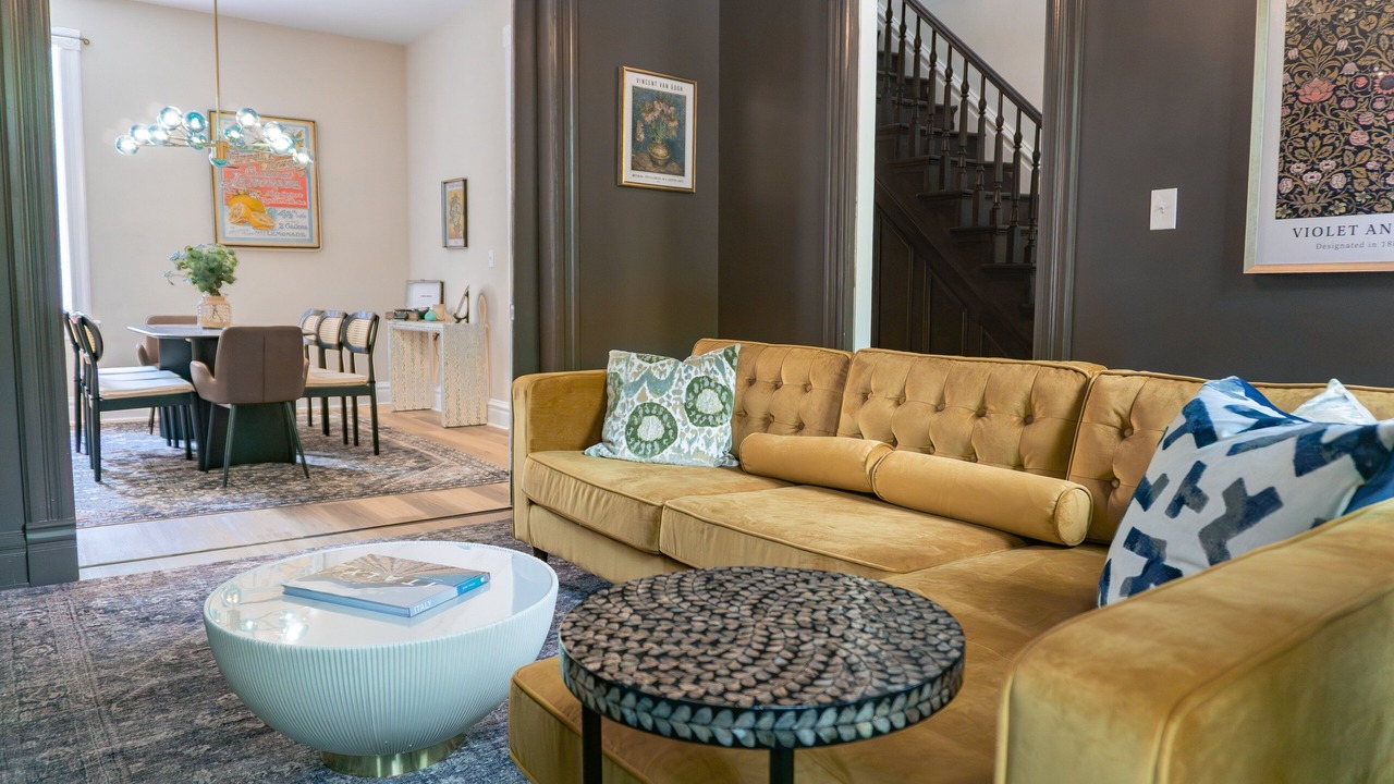 Photo of Livingroom in Lafayette Square