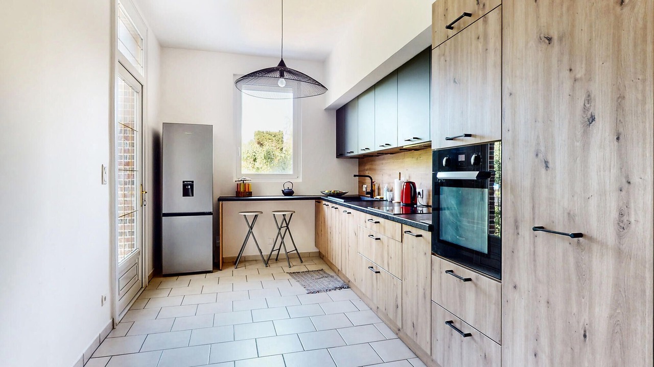 Photo of Others in Sens