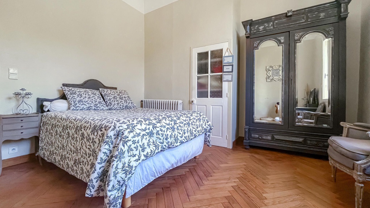 Photo of Others in Connaux