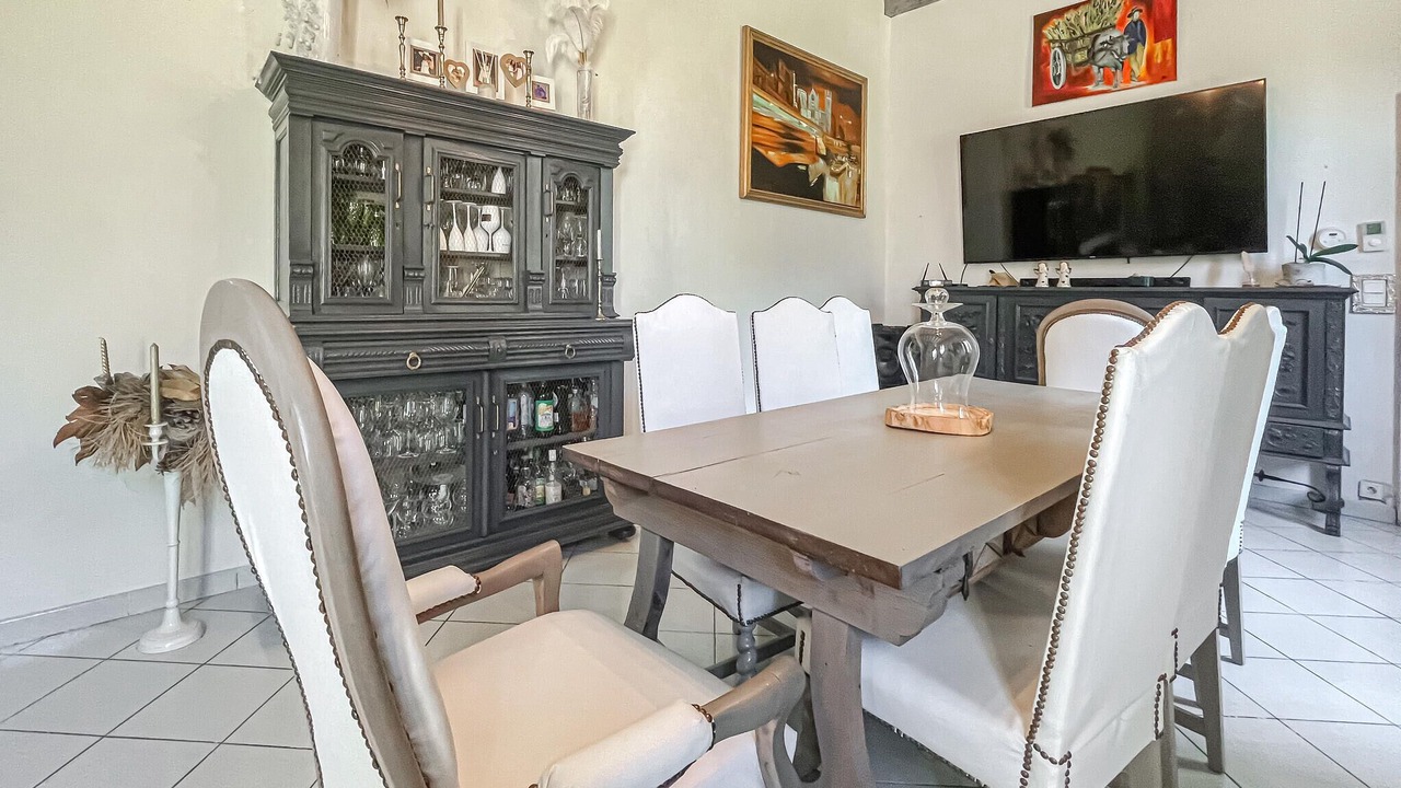 Photo of Bedroom in Connaux