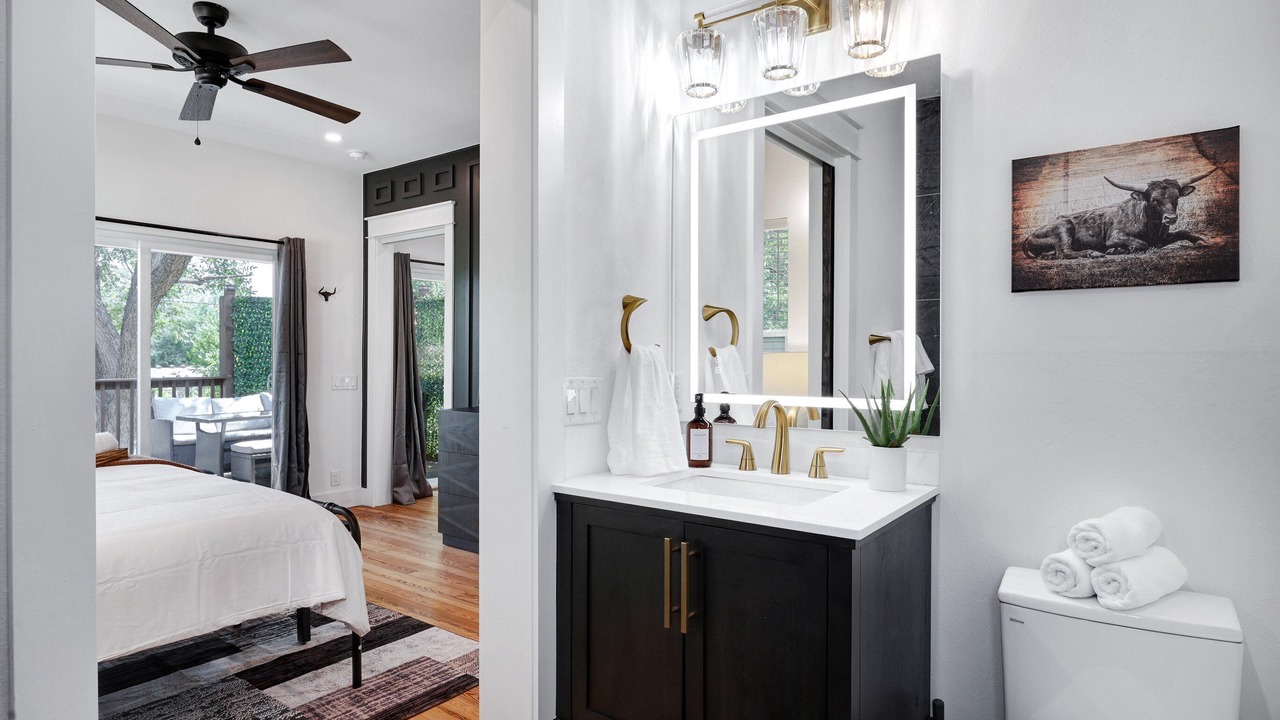 Photo of Bedroom in Highland Park