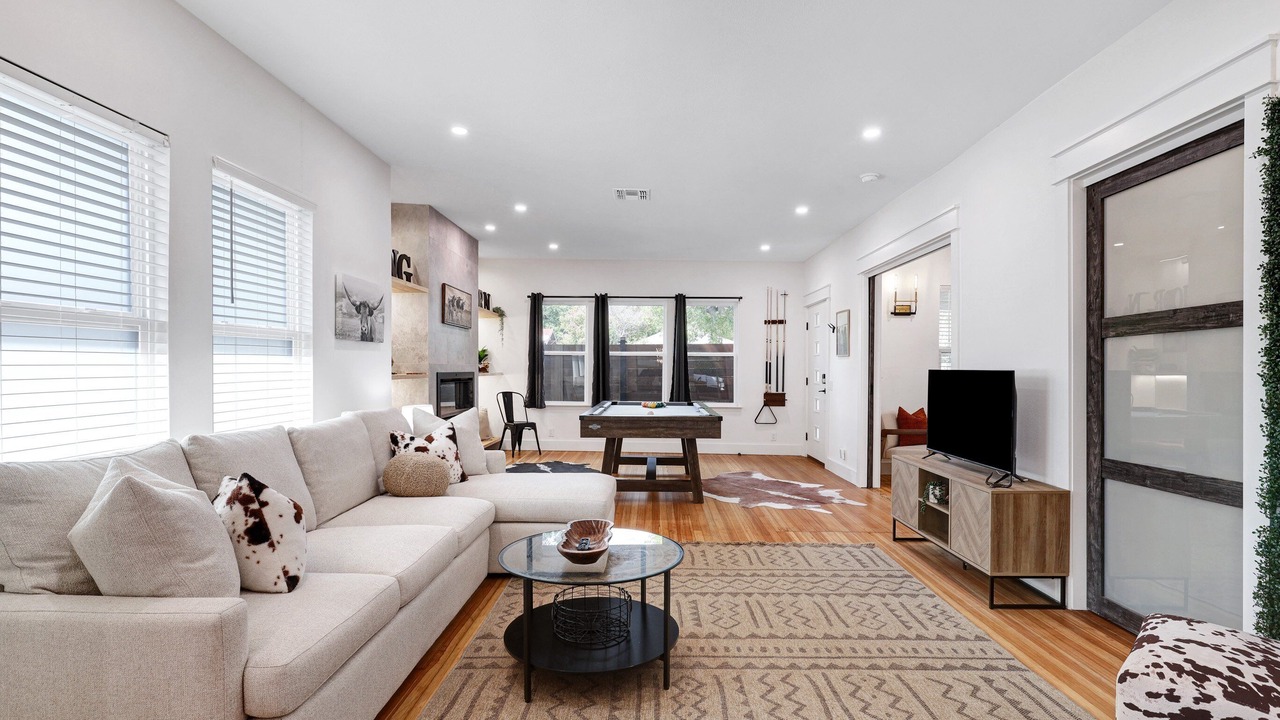 Photo of Livingroom in Highland Park