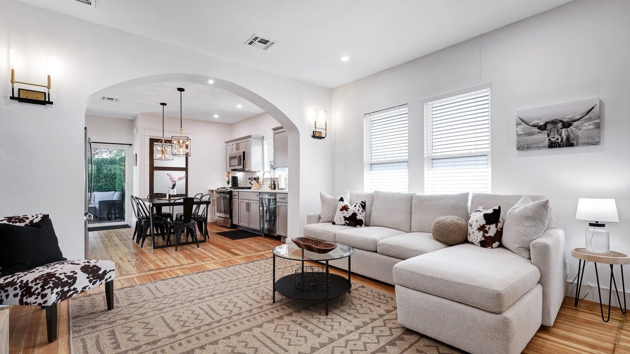 Photo of Livingroom in Highland Park