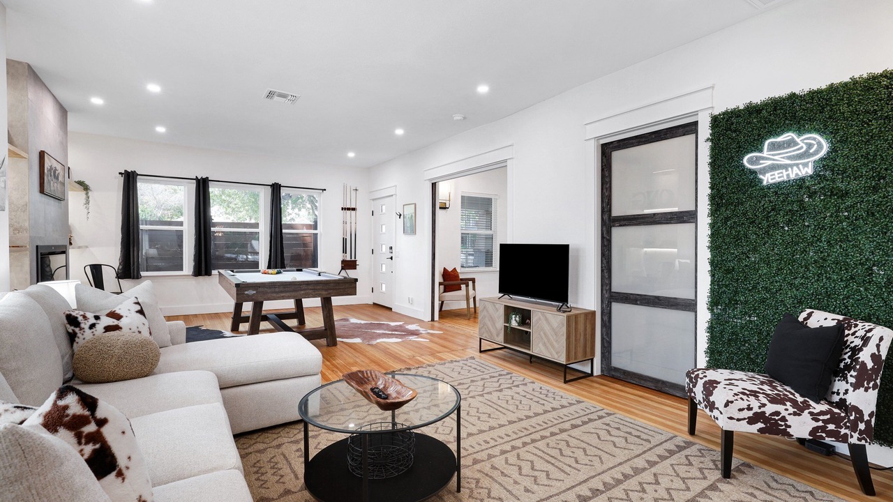 Photo of Livingroom in Highland Park