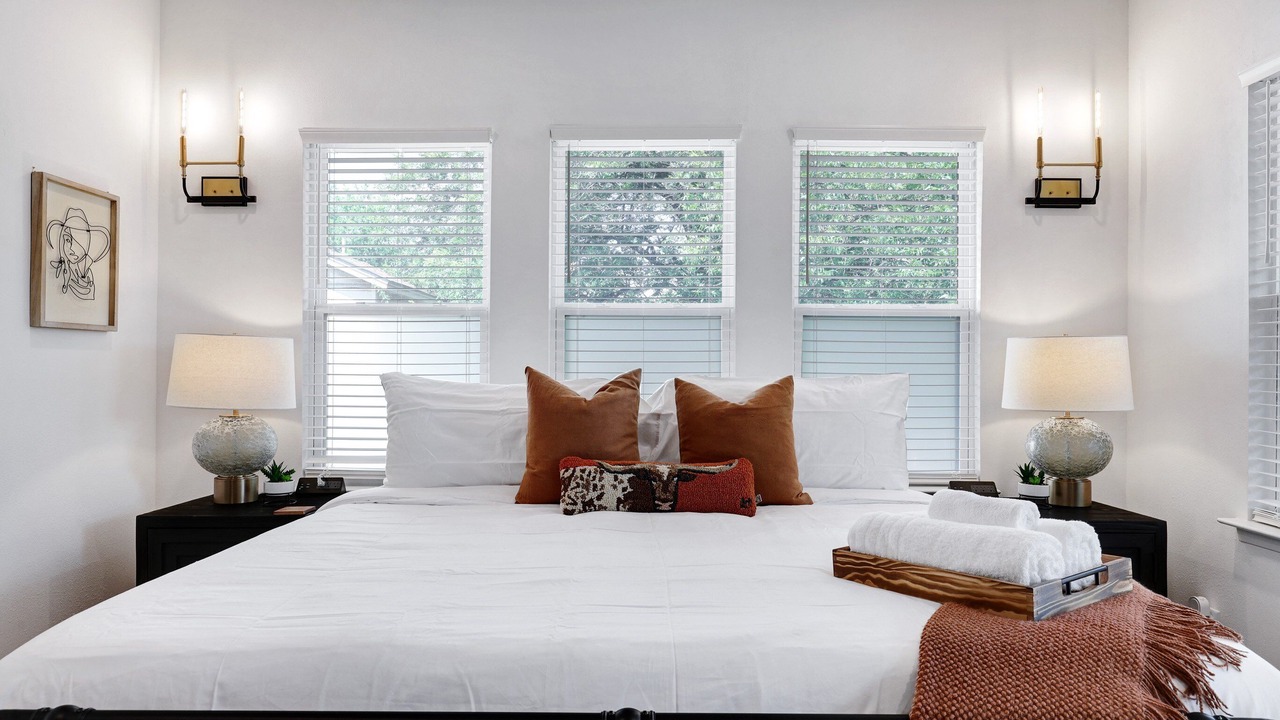 Photo of Bedroom in Highland Park