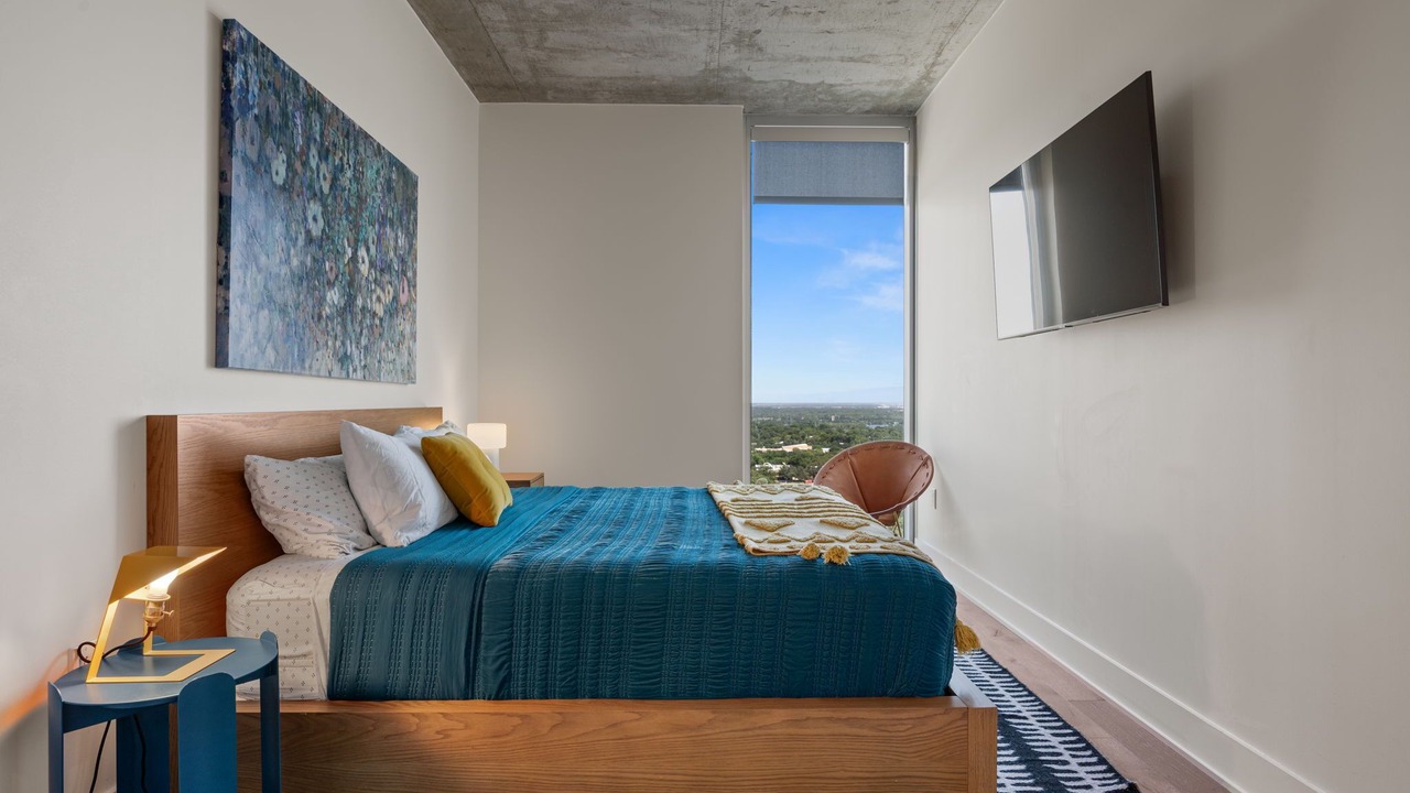 Photo of Bedroom in Rainey Street Historic District