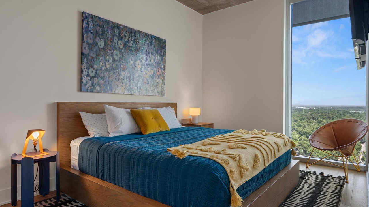 Photo of Bedroom in Rainey Street Historic District