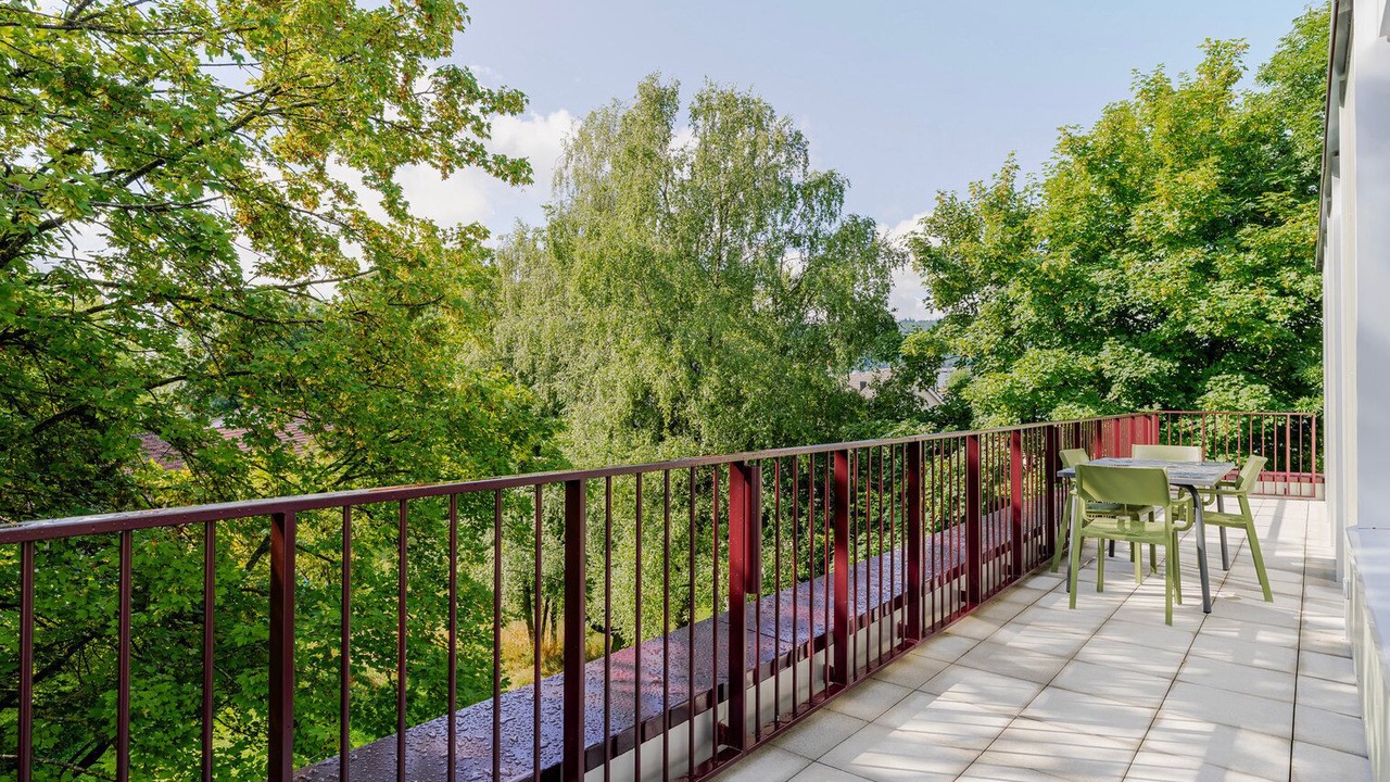 Photo of Outdoor in Center